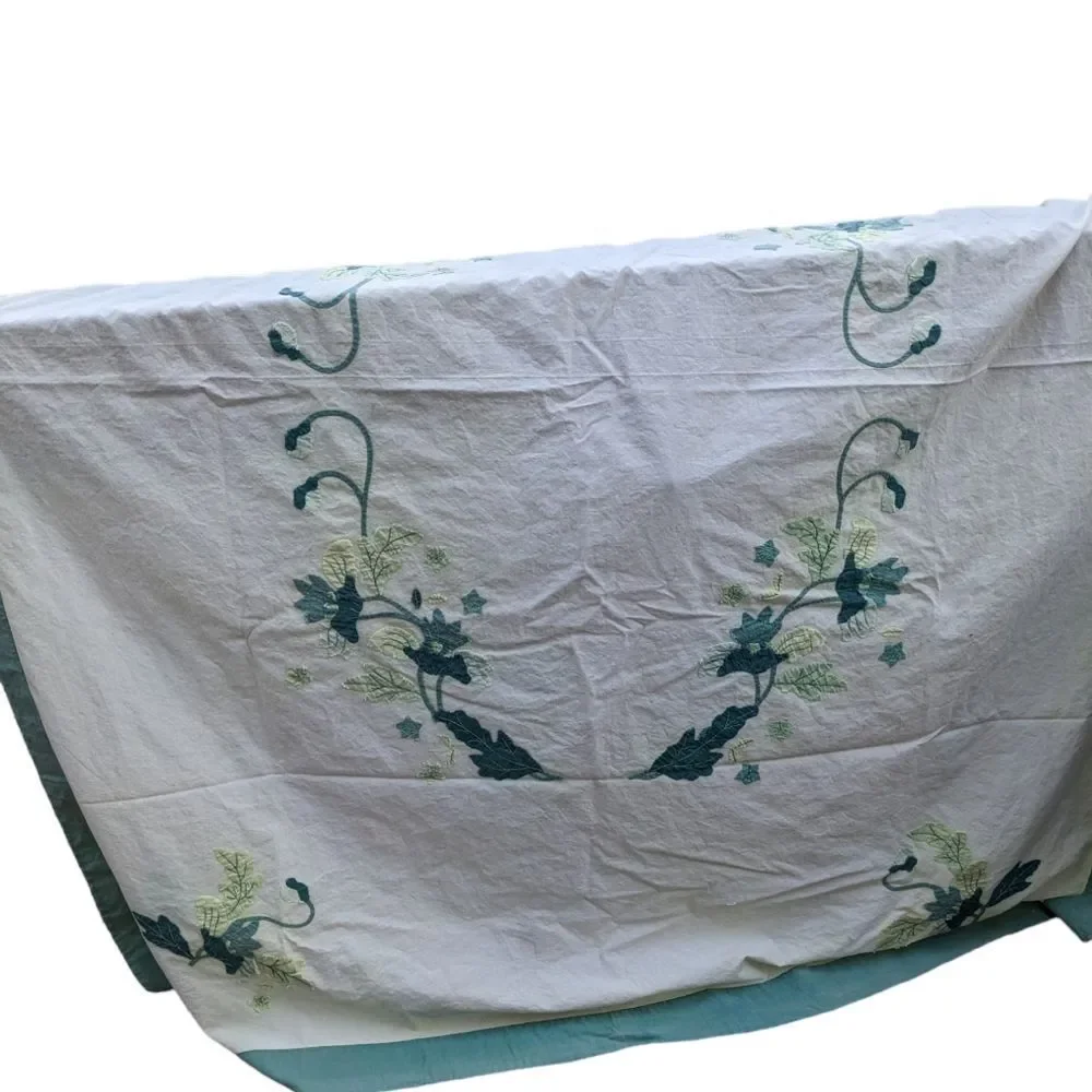 Vintage Yellow and‎ green hand embroidered table cloth